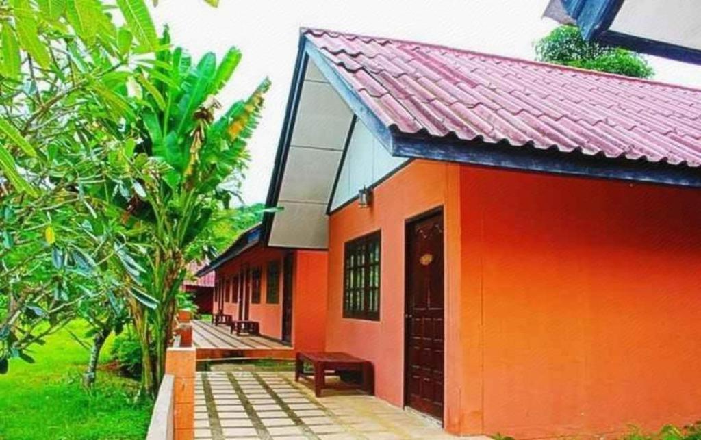 Umphangburiresort Exterior photo